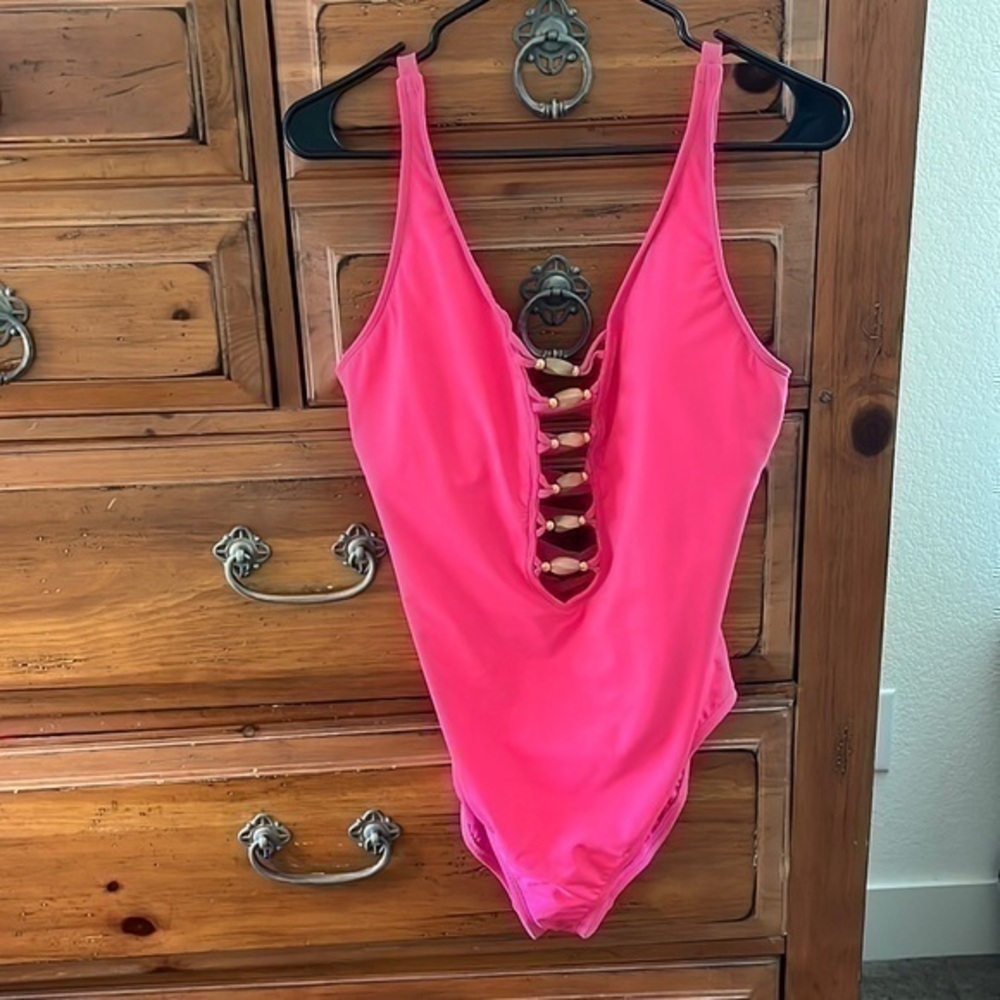 Bleu Rod Beattie Kore One Piece Lace Down Swimsuit Rose Red Size 12 NWT